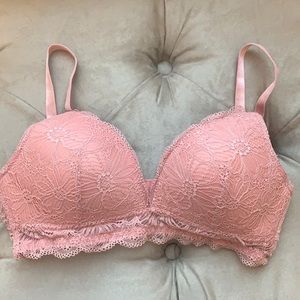 pink bra, never worn, bought from khols